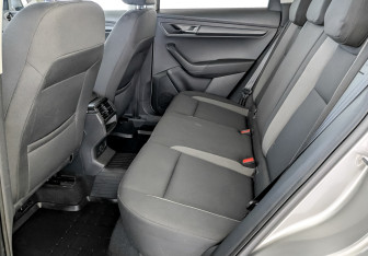 Подержанный автомобиль Skoda Karoq 2021 года (12 фото)