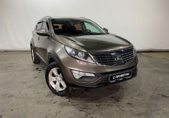 Подержанный автомобиль Kia Sportage 2013 года (3 фото)