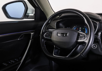 Подержанный автомобиль Geely Atlas Pro 2023 года (12 фото)