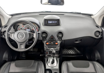 Подержанный автомобиль Renault Koleos 2013 года (14 фото)