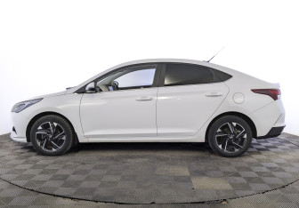 Подержанный автомобиль Hyundai Solaris Sedan 2021 года (8 фото)