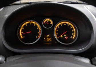 Подержанный автомобиль Opel Corsa 2007 года (13 фото)