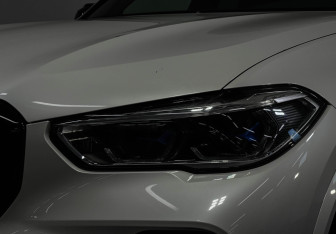 Подержанный автомобиль BMW X5 2019 года (8 фото)