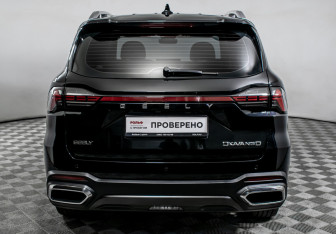 Подержанный автомобиль Geely Okavango 2024 года (6 фото)