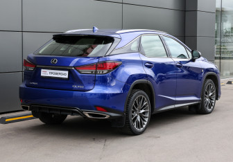 Подержанный автомобиль Lexus RX 2019 года (5 фото)