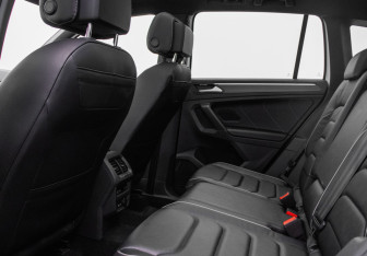 Подержанный автомобиль Volkswagen Tiguan 2021 года (11 фото)