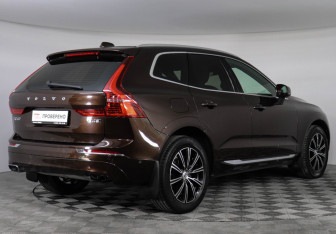 Подержанный автомобиль Volvo XC60 2019 года (5 фото)
