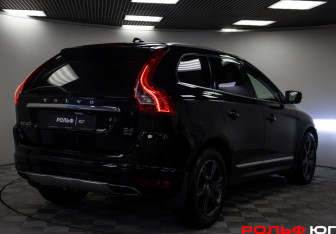 Подержанный автомобиль Volvo XC60 2014 года (17 фото)