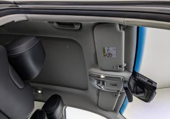 Подержанный автомобиль Geely Atlas Pro 2024 года (22 фото)