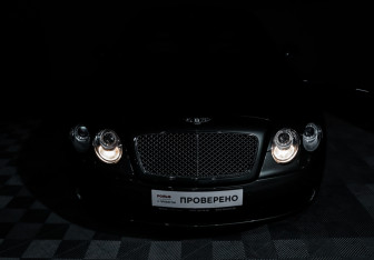 Подержанный автомобиль Bentley Continental Flying Spur 2006 года (20 фото)
