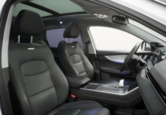 Подержанный автомобиль Chery Tiggo 7 Pro Max 2023 года (13 фото)