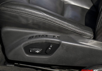 Подержанный автомобиль Volvo XC70 2010 года (19 фото)