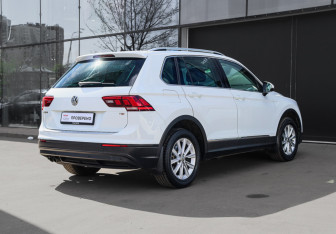 Подержанный автомобиль Volkswagen Tiguan 2017 года (4 фото)