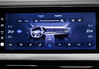 Подержанный автомобиль Geely Monjaro 2025 года (24 фото)