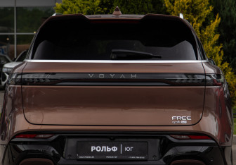 Подержанный автомобиль Voyah Free 2023 года (27 фото)