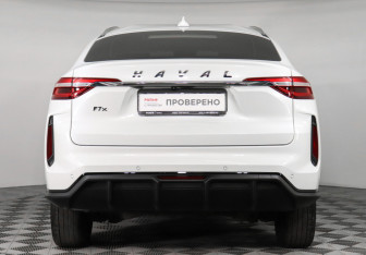 Подержанный автомобиль Haval F7x 2022 года (6 фото)