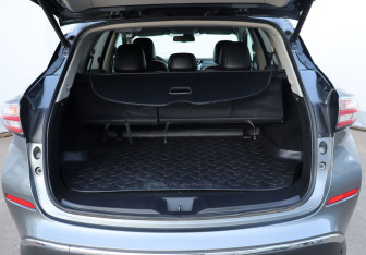 Подержанный автомобиль Nissan Murano Suv 2018 года (22 фото)