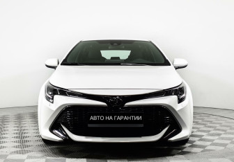 Подержанный автомобиль Toyota Corolla Hatchback 2019 года (2 фото)