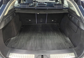 Подержанный автомобиль Land Rover Range Rover Velar 2020 года (10 фото)