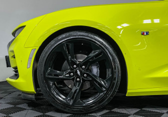 Подержанный автомобиль Chevrolet Camaro Coupe 2019 года (29 фото)