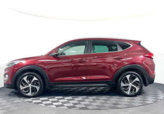 Подержанный автомобиль Hyundai Tucson 2016 года (8 фото)