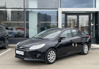 Подержанный автомобиль Ford Focus Sedan 2011 года (1 фото)