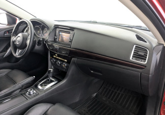 Подержанный автомобиль Mazda 6 Sedan 2013 года (20 фото)