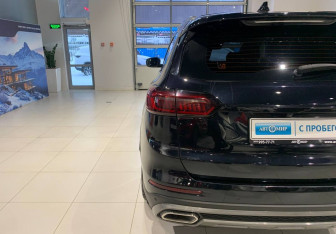 Подержанный автомобиль Chery Tiggo 8 Pro 2022 года (9 фото)