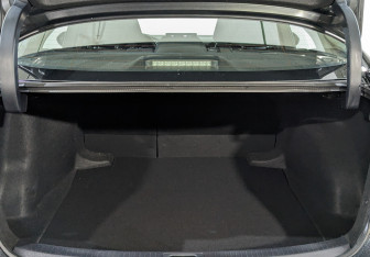 Подержанный автомобиль Toyota Corolla Sedan 2019 года (10 фото)