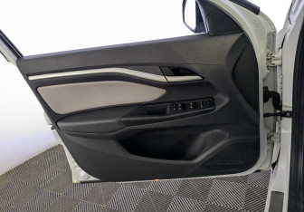 Подержанный автомобиль LADA (ВАЗ) Vesta Wagon 2020 года (18 фото)