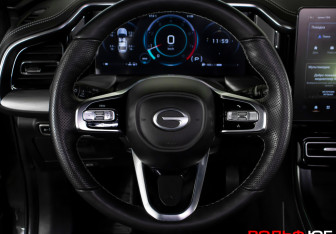 Подержанный автомобиль GAC GS8 2023 года (15 фото)