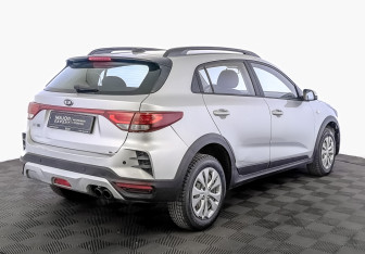 Подержанный автомобиль Kia Rio Hatchback 2021 года (5 фото)