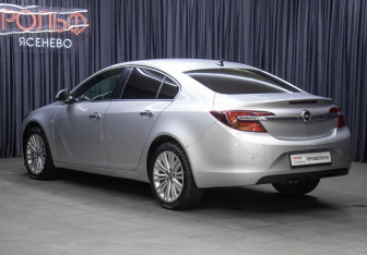Подержанный автомобиль Opel Insignia Sedan 2013 года (7 фото)