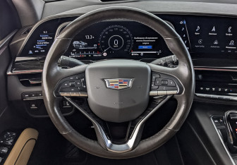 Подержанный автомобиль Cadillac Escalade Suv 2022 года (22 фото)