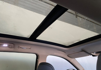 Подержанный автомобиль AITO M7 2023 года (15 фото)