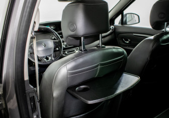 Подержанный автомобиль Renault Scenic 2014 года (13 фото)