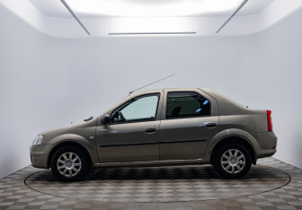 Подержанный автомобиль Renault Logan Sedan 2011 года (2 фото)