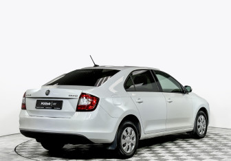 Подержанный автомобиль Skoda Rapid Liftback 2019 года (5 фото)