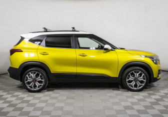 Подержанный автомобиль Kia Seltos 2021 года (4 фото)