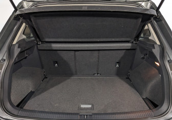 Подержанный автомобиль Volkswagen Tiguan 2021 года (10 фото)