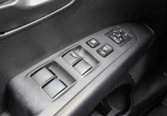 Подержанный автомобиль Mitsubishi Outlander 2011 года (15 фото)