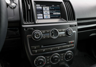 Подержанный автомобиль Land Rover Freelander 2013 года (18 фото)