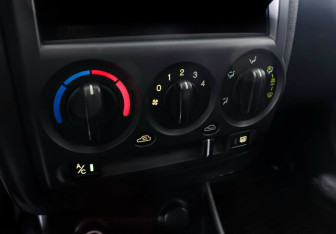 Подержанный автомобиль Hyundai Getz 2010 года (13 фото)