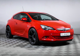 Подержанный автомобиль Opel Astra Hatchback 2014 года (3 фото)