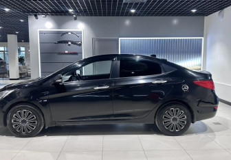 Подержанный автомобиль Hyundai Solaris Sedan 2011 года (6 фото)
