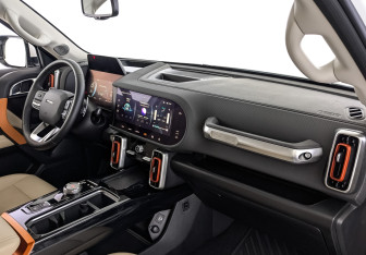 Подержанный автомобиль Haval Dargo 2023 года (13 фото)