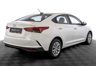 Подержанный автомобиль Hyundai Solaris Sedan 2021 года (5 фото)