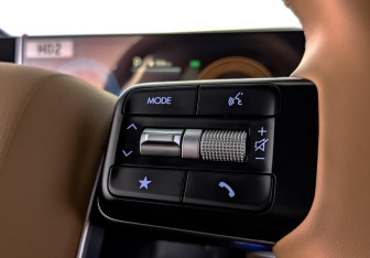 Подержанный автомобиль Hyundai Santa Fe 2024 года (30 фото)