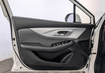 Подержанный автомобиль BAIC U5 Plus 2024 года (19 фото)