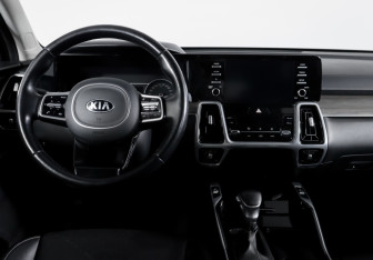 Подержанный автомобиль Kia Sorento 2020 года (12 фото)